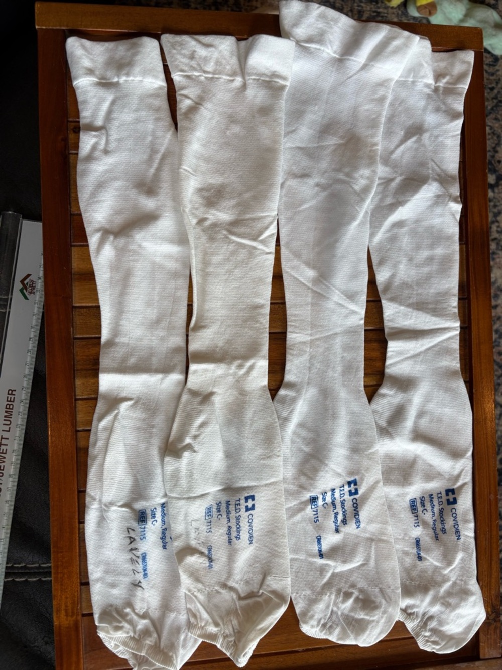 Covidien TED Anti Embolism Stockings Medium 2 Pair